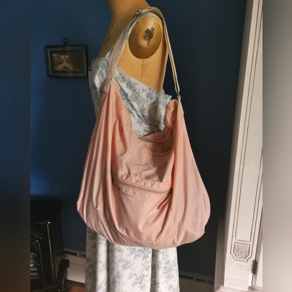 Lightweight foldable shoulder bag - Picture 5 of 9